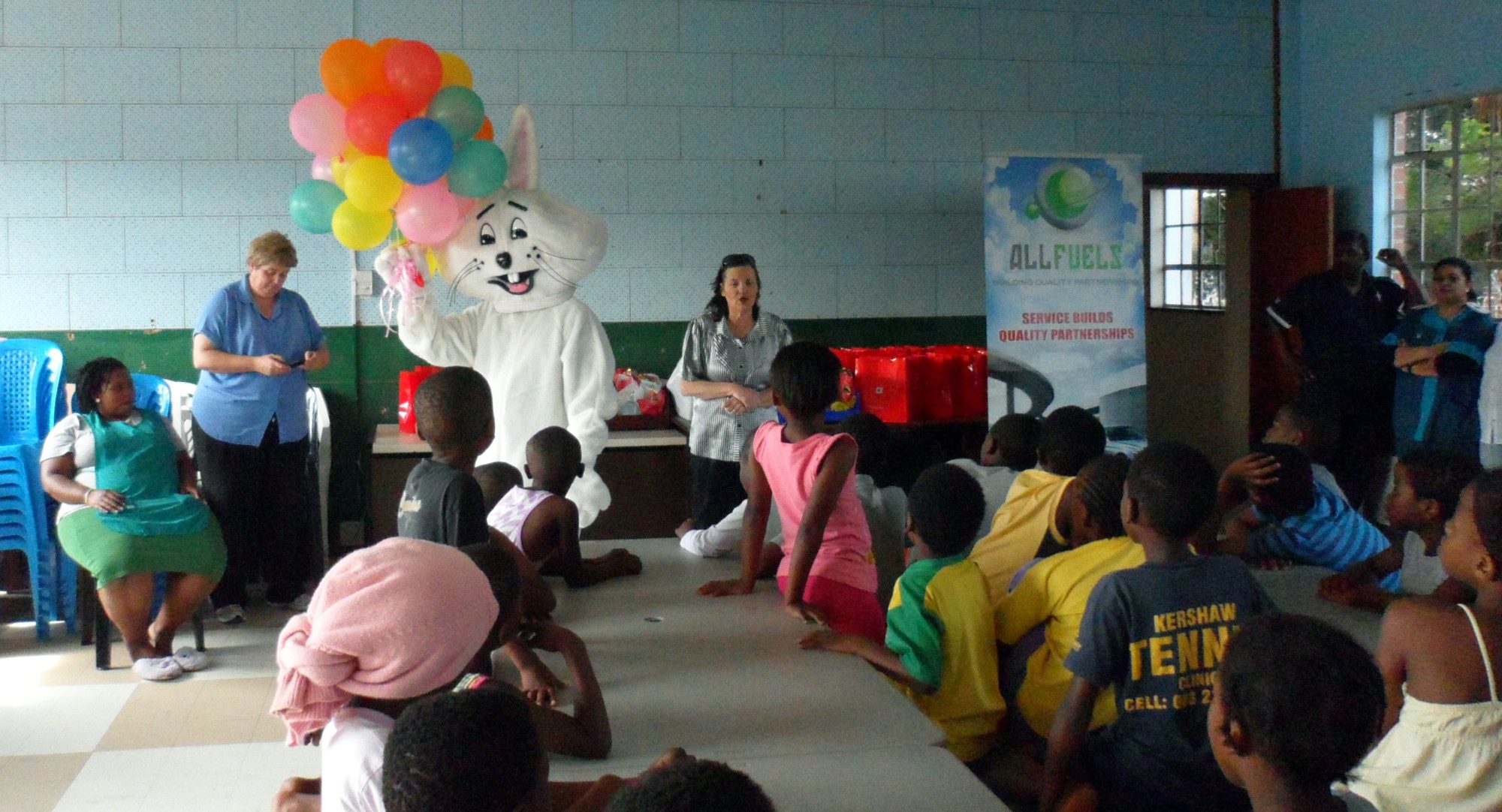 Easter_Tabitha_allfuels_caltexwhiterabbit